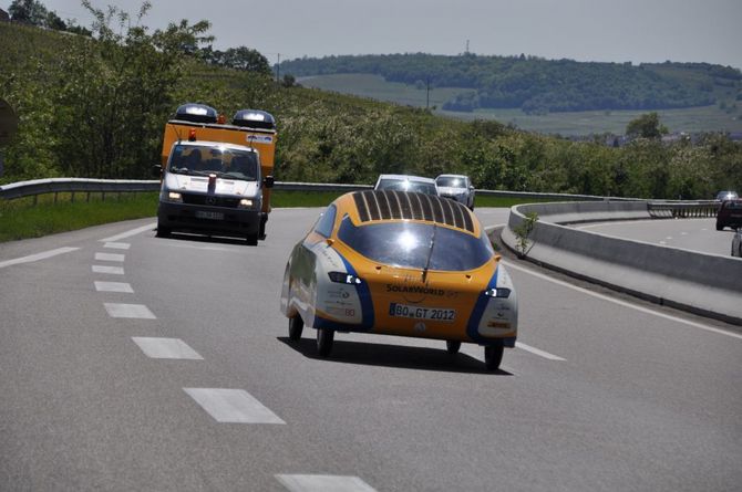 Sicher unterwegs. Das neue Tagfahrlicht das der GT jetzt hat macht das Fahren wieder ein Stück sicherer