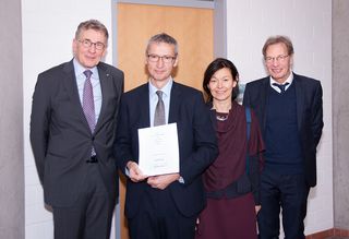 Hochschule Bochum ernennt Dr. Holger Reichmann zum Honorarprofessor