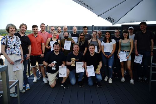 Gruppe des E-Kart-Turniers