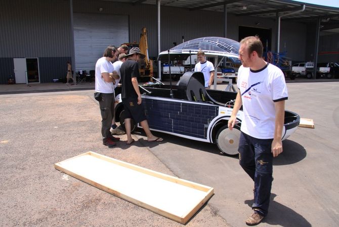 Test unter australischer Sonne: Der Solargenerator des BOcruisers im Focus von Matthias Wiemers