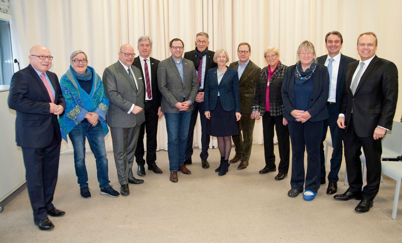 Neujahrsempfang 2019: zahlreiche Repräsentantinnen und Repräsentanten aus Politik und Wirtschaft zu Gast Neujahrsempfang 2019: zahlreiche Repräsentantinnen und Repräsentanten aus Politik und Wirtschaft zu Gast