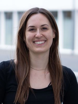 Lena-Louisa Minge Lena-Louisa Minge