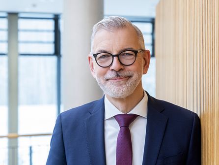 Prof. Dr. rer. nat. Andreas Wytzisk-Arens Prof. Dr. rer. nat. Andreas Wytzisk-Arens