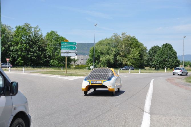 Die Schilder weisen den Weg zum Tagesziel Colmar