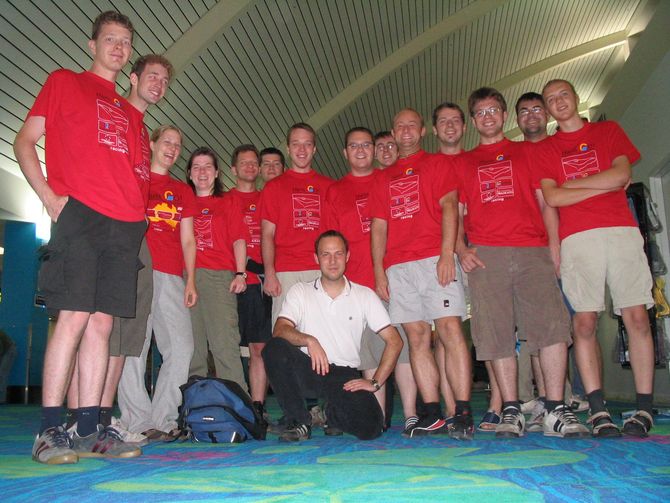 Begrüßung am Flughafen von Darwin: Petar Valov ist eingetroffen
