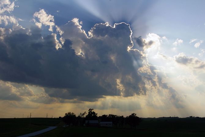 Sonne und Wolken