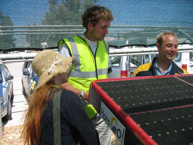 Angela Lohberg, Ralf Zweering und Ralf Hoffmeister im Ziel bei Patras