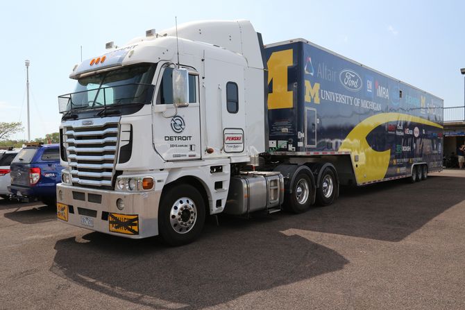 Wie jedes Jahr dabei: Der Service-Truck aus Michigan