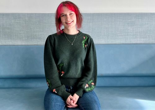 Anna-Lena Goldner hat den Bachelorstudiengang Logopädie absolviert. Ein Portraitbild von Anna-Lena Goldner.