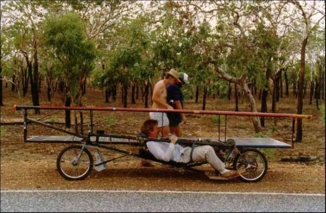 Detlef Schmitz mit seinem Gefährt bei der ersten WSC 1987, damals noch mit Pedalunterstützung