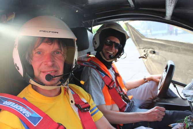 Das Fahrerduo des Tages. Johannes von Reth und Gereon Löbbe im SolarWorld GT
