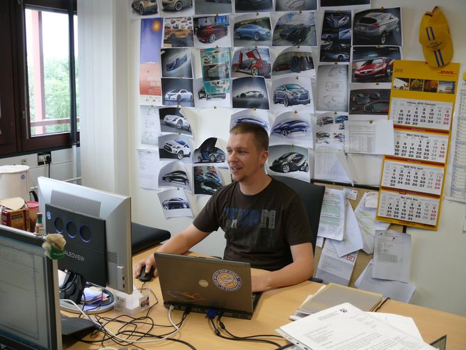 Der zweite Hauptamtliche, Christoph Bönneken, mitverantwortlich für das Design des neuen SolarCars..