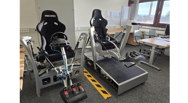 Fahrsimulator und Flugsimulator