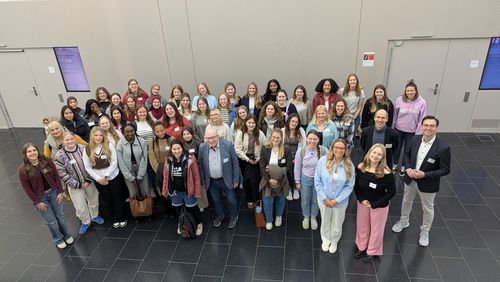 Gruppenbild Erstsemster Gesundheitscampus 2025