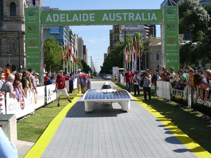 Ein türkisches Solarcar aus Istanbul