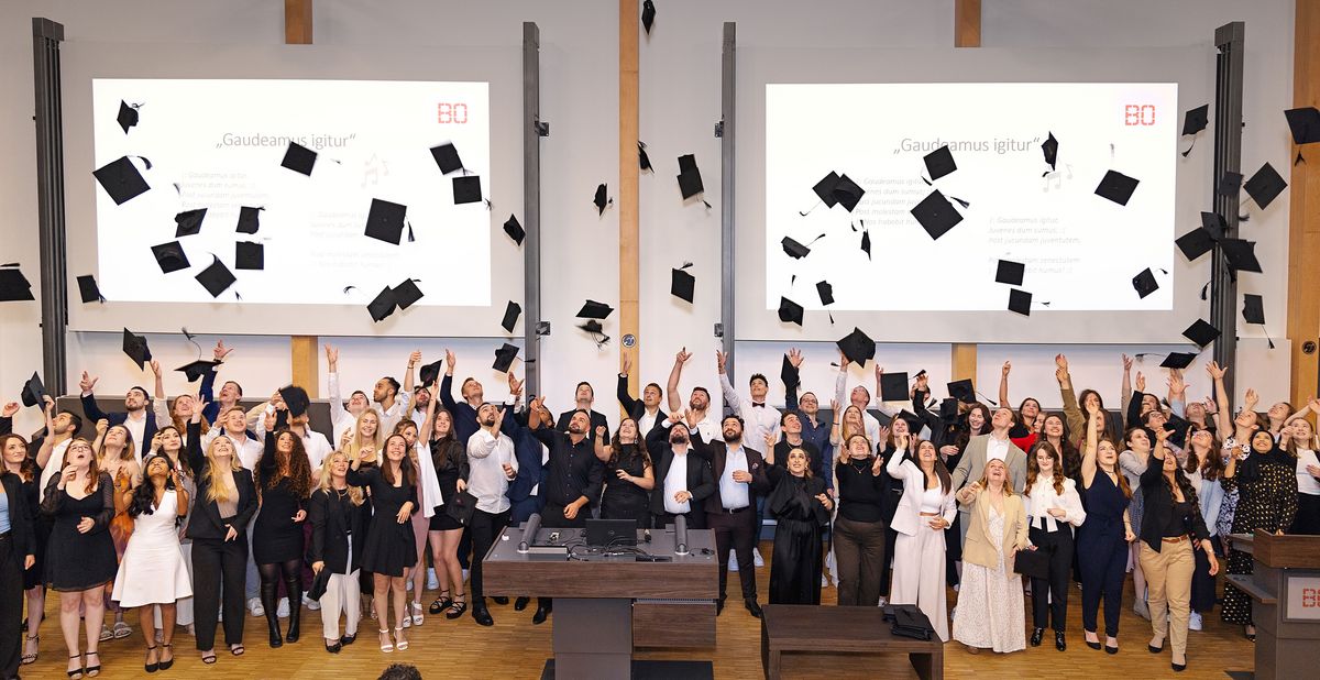 Gratulation unseren Absolventinnen und Absolventen
