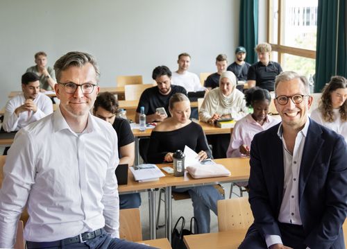 Prof. Dr. Christian Beckmann (links) mit Dr. Felix Moritz 