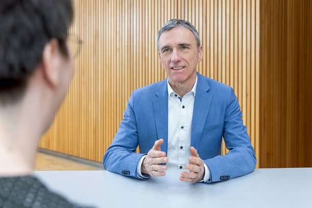 Prof. Dr. rer. nat. Sven Dieterich im Gespräch