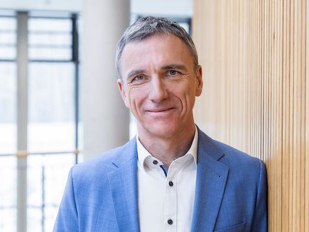 Prof. Dr. rer. nat. Sven Dieterich Prof. Dr. rer. nat. Sven Dieterich