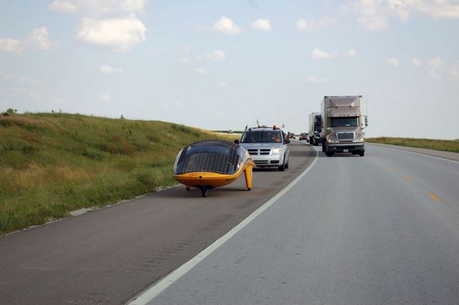 Schnellerer Verkehr muss vorbei gelassen werden