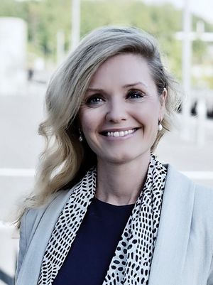 Anna Mikhof