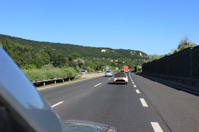 Die Autobahn in Ungarn ist die beste Straßenwahl für das Team