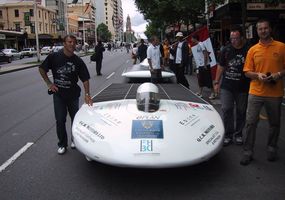 Solarcar-Parade im Herzen von Adelaide