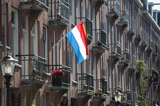 Flagge Niederlande, Gebäude