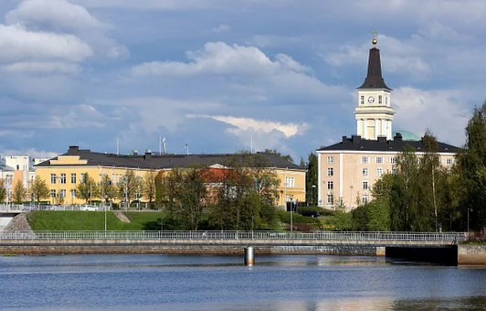 Oulu - Kirche, Gebäude