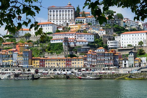 Porto - Fluss, Gebäude